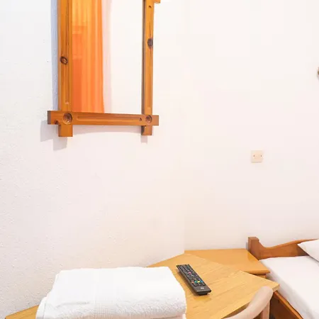 Pavlos Aparthotel 3*