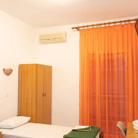 Aparthotel Pavlos 3*