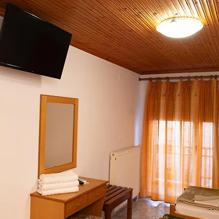 Pavlos Aparthotel Paralía