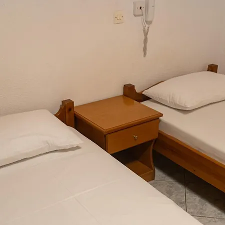 Pavlos Apartmanhotel