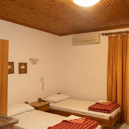 Pavlos Aparthotel Paralía