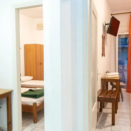 Pavlos Aparthotel Paralía