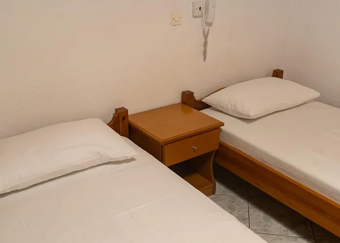 Pavlos Aparthotel