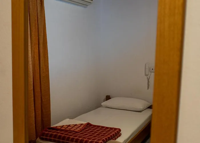 Pavlos Aparthotel 3*