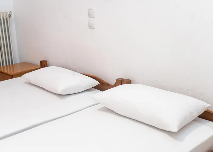 Pavlos Aparthotel 3*