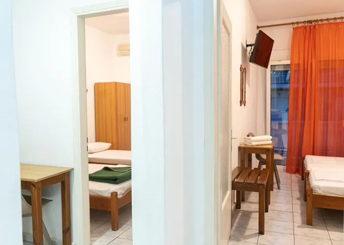 Pavlos Aparthotel Paralía